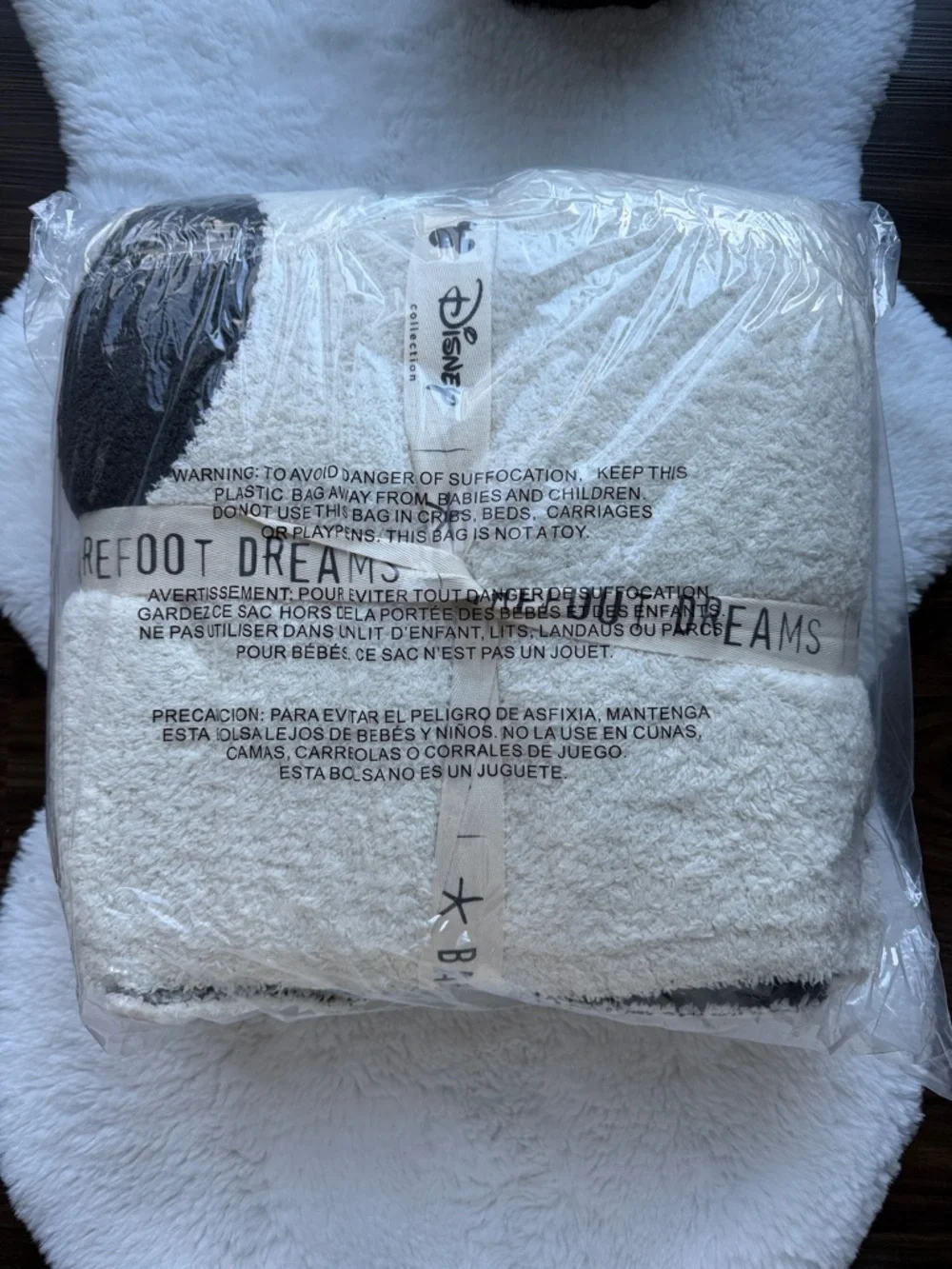 NWT Barefoot Dreams CozyChic Classic Mickey Mouse Blanket | Cream/Carbon